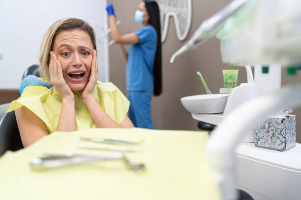 Best Cracked Tooth Emergency Dentist  in Shorewood Forest, IN