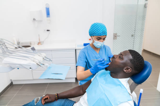 Best Dentist for Tooth Abscess  in Shorewood Forest, IN